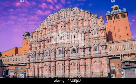 Hawa Mahal palace (Palace of the Winds) in Jaipur, Rajasthan, India. Stock Photo