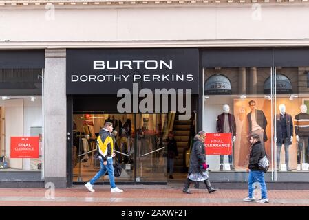 Burton sale window hi res stock photography and images Alamy