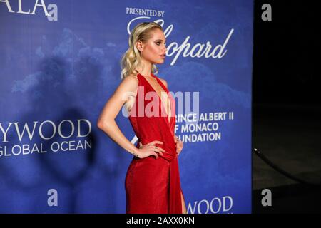 Model Meredith Mickelson attends Hollywood for the Global Ocean Gala at