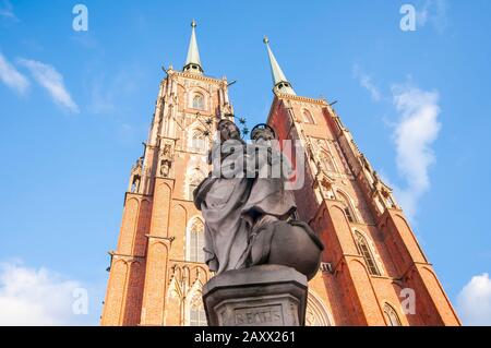 Wroclaw, Poland, February 2020. Gothic cathedral of St. John the Baptist (Katedra św. Jana Chrzciciela) in Ostrow Tumski. Stock Photo