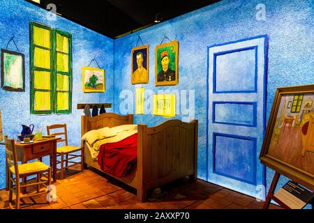 Recreation of Van Gogh's 'Bedroom in Arles' at digital immersive Meet Vincent van Gogh Experience 2020, London, UK Stock Photo