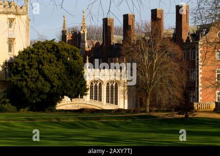 The Bridge of Sighs in Cambridge,England, a covered bridge at St John's College,crossing the River Cam between the college's Third Court and New Court Stock Photo