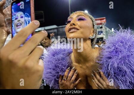 Sao Paulo, Sao Paulo, Brazil. 13th Feb, 2020. Members of samba school take part in the rehearsal for the upcoming Sao Paulo Carnival 2020, at the Anhembi Sambadrome. The parades will take place on February 21st and 22nd. Credit: Paulo Lopes/ZUMA Wire/Alamy Live News Stock Photo