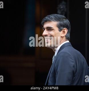 Downing Street, London, UK. 14th February 2020. Rishi Sunak MP, Chancellor of the Exchequer, arrives at 10 Downing Street for weekly cabinet meeting. Credit: Malcolm Park/Alamy. Stock Photo