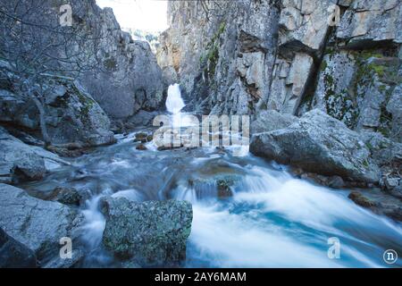 Valle de Loyoza en el Parque Nacional de Guadarrama. Cascada del Purgatorio. Madrid España Stock Photo