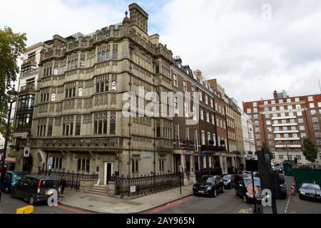 Barclays Bank, 46 Park Lane, Mayfair, City of Westminster, London, England. Stock Photo