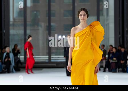 New York, USA. 10th Feb, 2020. Carolina Herrera FW20 Runway during New York Fashion Week February 2020 - New York, USA 10/02/2020 Credit: dpa/Alamy Live News Stock Photo