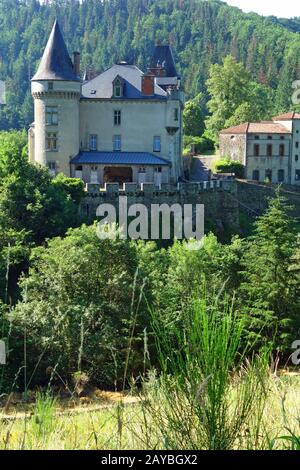 Rus tiliga tarjima bilan pornografik filmlar Onamga jinsiy aloqa qilish uchun yolvordi