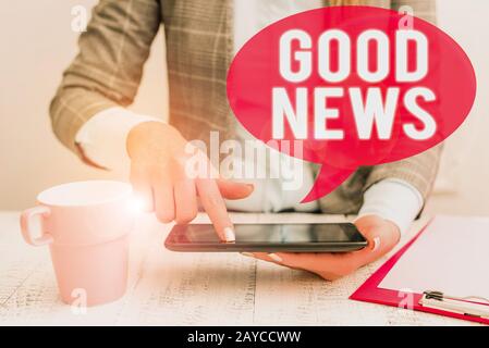 Text sign showing Good News. Conceptual photo Someone or something positive,encouraging,uplifting,or desirable Business woman si Stock Photo