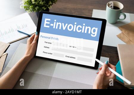 E-invoicing, Online banking and payment. Technology and business concept Stock Photo