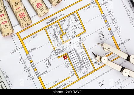 Ein Bauplan eines Architekten fuer den Bau eines neuen Wohnhauses. Symbolfoto fuer Finanzierung und Planung eines neuen Hauses, Einfamilienhaus, Stock Photo