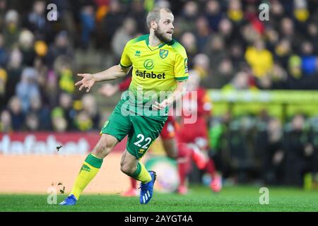 NORWICH, ENGLAND - FEBRUARY 15TH Teemu Pukki (22) of Norwich City during the Premier League match between Norwich City and Liverpool at Carrow Road, Norwich on Saturday 15th February 2020. (Credit: Jon Hobley | MI News) Photograph may only be used for newspaper and/or magazine editorial purposes, license required for commercial use Credit: MI News & Sport /Alamy Live News Stock Photo