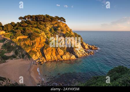 CALA ES CODOLAR BEACH TOSSA DE MAR COSTA BRAVA CATALONIA SPAIN Stock Photo