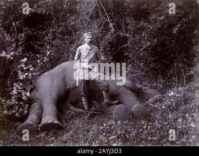 Franz Ferdinand von Österreich-Este auf Elefantenjagd 1893. Stock Photo