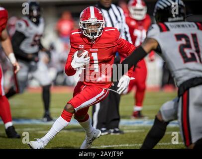Washington DC, USA. 15th Feb, 2020. February 15, 2020: DC Defenders wide receiver DeAndre Thompkins (1) pulls in the reception over the middle during the game between the New York Guardians and D.C. Defenders held at Audi Field in Washington, DC. Credit: Cal Sport Media/Alamy Live News Stock Photo