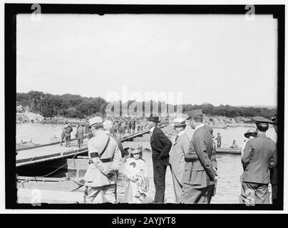 French Officers and US Army Eng. Col. at pontoon bridge built by US Army Engineering unit at Washington Barracks, Washington, D.C. Stock Photo