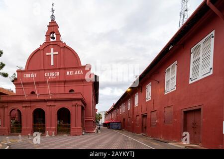 Malacca (Melaka) typical red colonial building at Dutch Square. Malacca is one of Unesco World Heritage City on the Straits of Melaka. Stock Photo