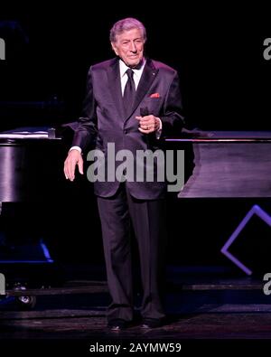 Tony Bennett performs at the Broward Center for the Performing Arts in Fort Lauderdale, Florida. His daughter Antonia opened the show with her own bri Stock Photo