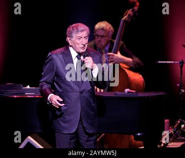 Tony Bennett performs at the Broward Center for the Performing Arts in Fort Lauderdale, Florida. His daughter Antonia opened the show with her own bri Stock Photo