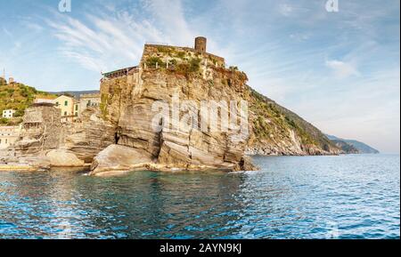 Picturesque and scenic view of romantic village on the rocky cliff at CinqueTerre national park, Liguria, Italy Stock Photo