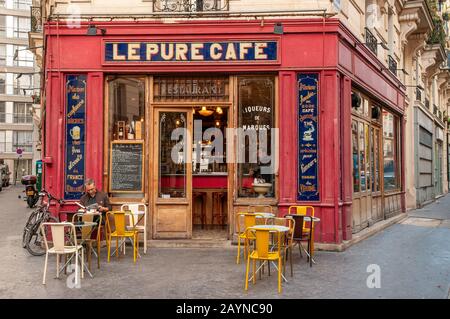 Le Pure Cafe in the 11th arrondissement, Paris, France Stock Photo