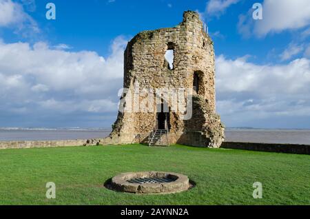 Flint Castle in the town of Flint, Flintshire, North Wales. The castle was the first of the ring of steel created by King Edward I Stock Photo