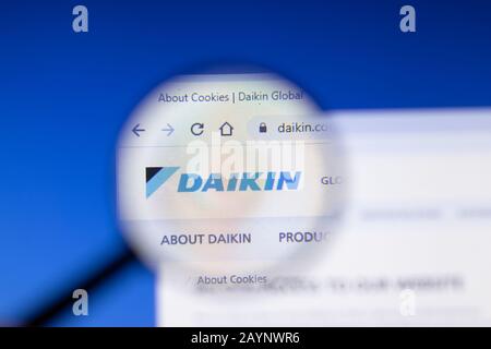 Daikin celebrates 50 years of innovation in Europe, the Middle East and  Africa | Daikin