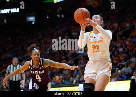 Knoxville, Tennessee, USA. February 16, 2020: Lou Brown #21 of the Tennessee Lady Vols shoots the ball during the NCAA basketball game between the University of Tennessee Lady Volunteers and the Texas A&M University Aggies at Thompson Boling Arena in Knoxville TN Tim Gangloff/CSM Credit: Cal Sport Media/Alamy Live News Stock Photo