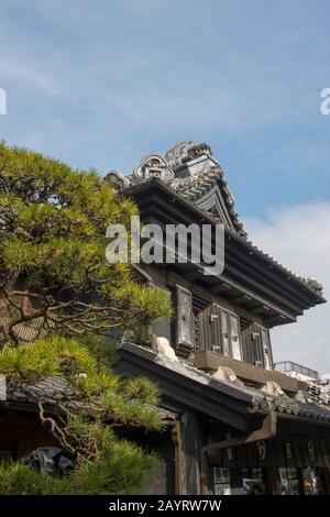 Traditional old Japanese architecture detail Stock Photo - Alamy