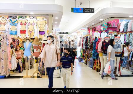 Bangkok, Thailand - January 29, 2020 : Shopping at Platinum Fashion Mall in Bangkok Stock Photo
