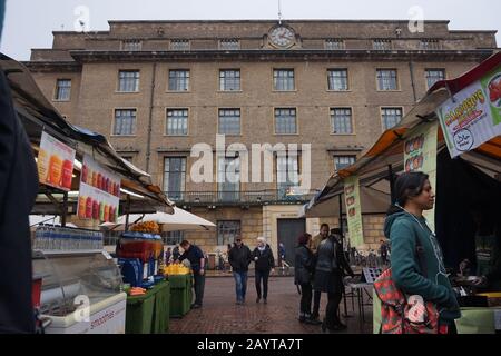 Cambridge Market Square with the Guildhall behind, England UK Stock Photo