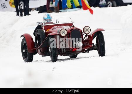 Alfa Romeo Monza race car from the early 1930s about to compete at ...