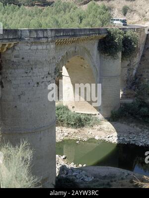 PUENTE DE BENAMEJI SOBRE EL RIO GENIL - SIGLO XVI - RENACIMIENTO ESPAÑOL. Author: HERNAN RUIZ II O HERNAN RUIZ EL JOVEN. Location: EXTERIOR. Benamejí. CORDOBA. SPAIN. Stock Photo