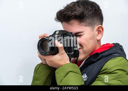 look in the viewfinder of old vintage SLR camera Stock Photo