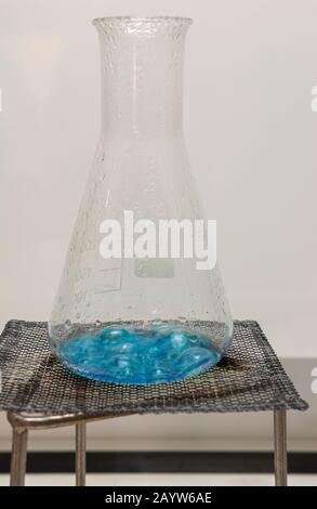 Making copper sulphate crystals in a UK school science experiment Stock Photo