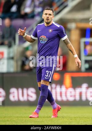 Aue, Germany. 16th Feb, 2020. Football: 2nd Bundesliga, FC Erzgebirge Aue - Holstein Kiel, 22nd matchday, at the Sparkassen-Erzgebirgsstadion. Aue Pascal Testroet gestured. Credit: Robert Michael/dpa-Zentralbild/dpa - IMPORTANT NOTE: In accordance with the regulations of the DFL Deutsche Fußball Liga and the DFB Deutscher Fußball-Bund, it is prohibited to exploit or have exploited in the stadium and/or from the game taken photographs in the form of sequence images and/or video-like photo series./dpa/Alamy Live News