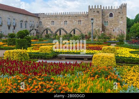 Santa Barbara garden near the walls of the Old Palace of the Archbishops, Braga, Minho, Portugal Stock Photo