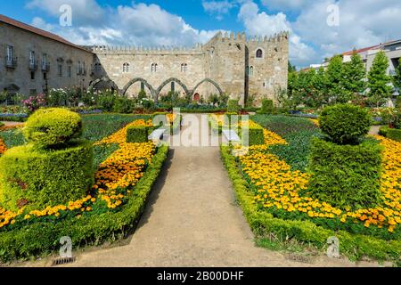 Santa Barbara garden near the walls of the Old Palace of the Archbishops, Braga, Minho, Portugal Stock Photo