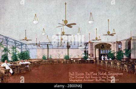 Singapore: The ballroom at the Raffles Hotel, postcard, late 19th - early 20th century.  Singapore hosted a trading post of the East India Company in 1819 with permission from the Sultanate of Johor. The British obtained sovereignty over the island in 1824 and Singapore became one of the British Straits Settlements in 1826. Occupied by the Japanese in World War II, Singapore declared independence, uniting with other former British territories to form Malaysia in 1963, although it was separated from Malaysia two years later, increasing massively in wealth to become one of the Four Asian Tigers. Stock Photo