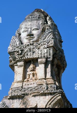 Thailand: Wat Phra Si Rattana Mahathat Chaliang, Si Satchanalai Historical Park.  Si Satchanalai was built between the 13th and 15th centuries and was an integral part of the Sukhothai Kingdom. It was usually administered by family members of the Kings of Sukhothai. Stock Photo