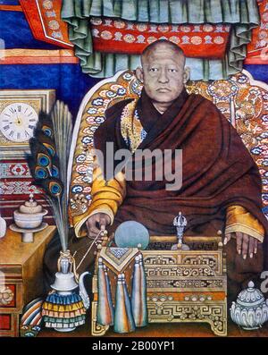 Katta qattiq kokraklari bilan bikinidagi sexy Porno tranny oral seks