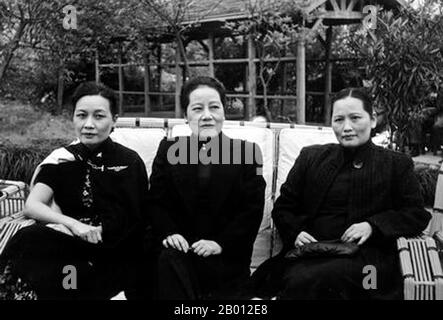 China: The Soong Sisters, Meiling, Ailing and Qingling Soong, Chongqing, 1942.  The Soong Sisters (Songjia Jiemei, or 'Song Household Sisters') were three Hakka Chinese women who were, along with their husbands, among China's most significant political figures of the 20th century. They each played a major role in influencing their husbands, which, along with their own positions of power, ultimately changed the course of Chinese history. Stock Photo