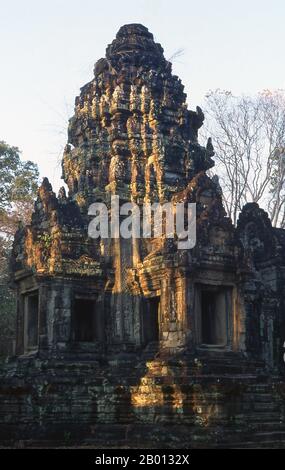 Cambodia: Thommanon, Angkor.  Thommanon is one of a pair of Hindu temples built during the reign of Suryavarman II (from 1113–1150). This small and elegant temple is located east of the Gate of Victory of Angkor Thom and north of Chau Say Tevoda. The temple is dedicated to Shiva and Vishnu. Stock Photo