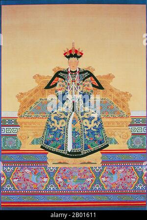 China: Empress Xiao Cheng Ren (26 November 1653 – 16 June 1674), first consort of the Kangxi Emperor. Hanging scroll painting, 17th century.  Empress Xiaochengren, also known as the Ren Xiao, was the first Empress Consort of the Kangxi Emperor of the Qing Dynasty. She came from the Manchu Heseri clan, and therefore was known as 'Empress Heseri'. She married the emperor in 1665, who was very fond of her. In 1669, Heseri gave birth to a son, who died prematurely. In 1674, Heseri died at the age of 20 while giving birth to Prince Yin Reng, who became the crown prince of the Kangxi Emperor. Stock Photo