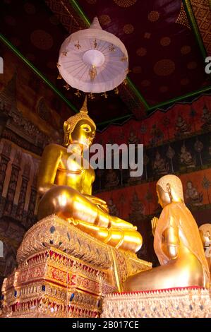 Thailand: Buddha in main viharn, Wat Rakhang, Bangkok.  Wat Rakhang Kositaram Woramahawihan (Rakang) was originally built during the Ayutthaya Period (1351 - 1767), but was renovated by King Buddha Yodfa Chulaloke (Rama I, 20 March 1736 – 7 September 1809), and sits on the Thonburi side of Bangkok's Chao Phraya River. Rama I lived within the temple compound before he became king. Stock Photo