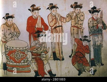 China: Musicians and a dancer. Mural in the tomb of Zhang Wenzao, Xuanhua, Hebei, Liao Dynasty (1093-1117).  The Liao Dynasty, also known as the Khitan Empire, was a state that ruled over the regions of Manchuria, Mongolia, and parts of northern China proper. It was founded by the Yelü clan of the Khitan people in the same year as the Tang Dynasty collapsed (907), even though its first ruler, Yelü Abaoji (Yaruud Ambagai Khan), did not declare an era name until 916. Stock Photo