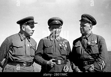 Веб-камера көріп отырып мастурбация жасайды