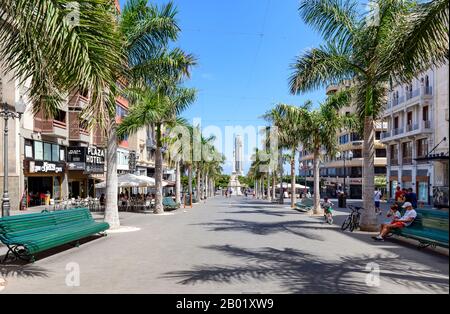 Plaza de la Candelaria. A picturesque mainly pedestrianised palm tree lined street Santa Cruz de Tenerife, Canary Islands. Stock Photo