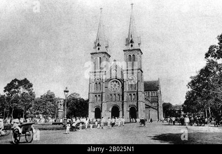 Saigon Notre-Dame Basilica, officially Basilica of Our Lady of The Immaculate Conception is a cathedral located in Ho Chi Minh City (Saigon). Established by French colonists, the cathedral was constructed between 1863 and 1880. It has two bell towers, reaching a height of 58 meters (190 feet).  Former Emperor Bảo Đại made Saigon the capital of the State of Vietnam in 1949 with himself as head of state. After the Việt Minh gained control of North Vietnam in 1954, it became common to refer to the Saigon government as 'South Vietnam'.  The government was renamed the Republic of Vietnam when Bảo Đ Stock Photo