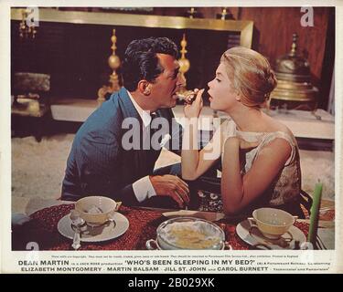 WHO'S BEEN SLEEPING IN MY BED (1963) DEAN MARTIN  ELIZABETH MONTGOMERY  DANIEL MANN (DIR)  MOVIESTORE COLLECTION LTD Stock Photo